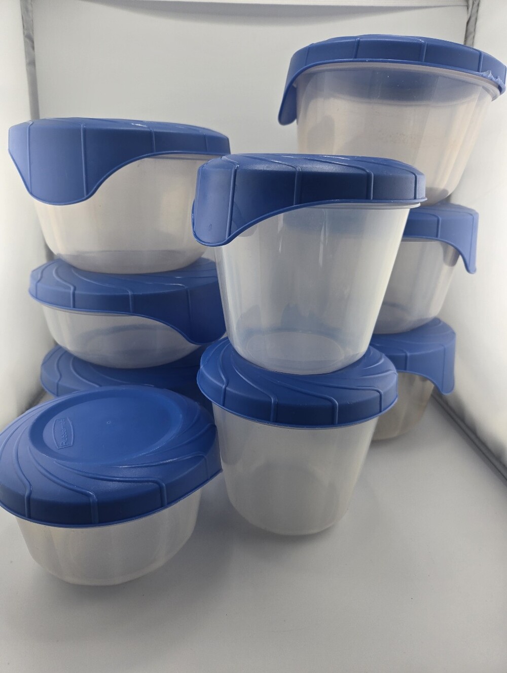 Lot Rubbermaid Servin Saver EZ Open Blue Lid Food Containers Small Large